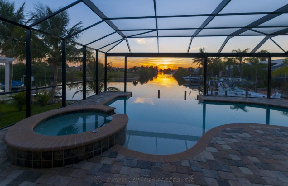 Villa Egretta Beltramonto Ansicht Swimmingpool Sonnenuntergang